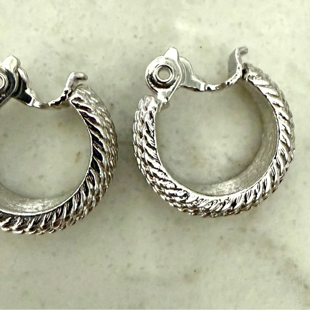 Earring bundle - Picture 7 of 11